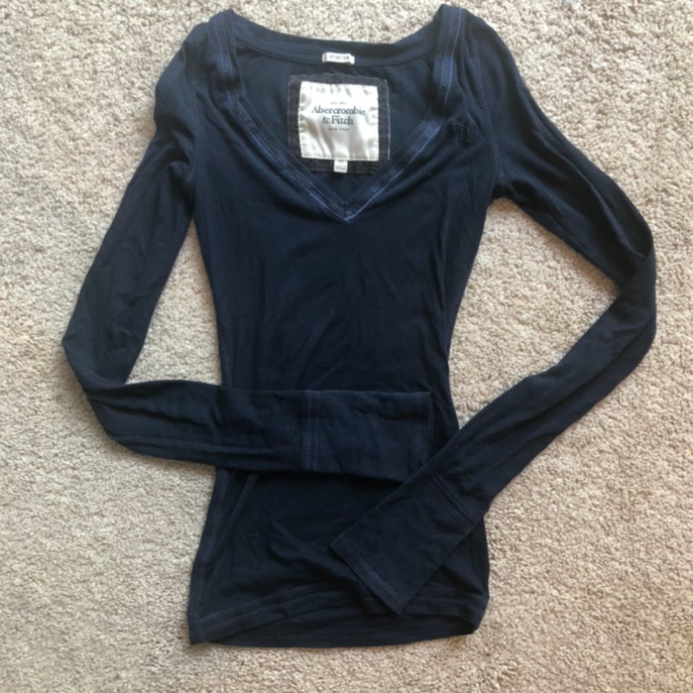 Abercrombie and Fitch Long Sleeve V Neck